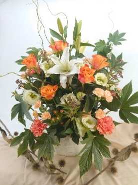 お花も秋仕様に…｜「花の共和国」　（東京都練馬区の花キューピット加盟店 花屋）のブログ